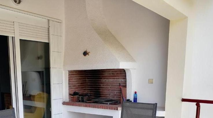 Beach N Fun Bbq Fireplace Saronida Dış mekan fotoğraf